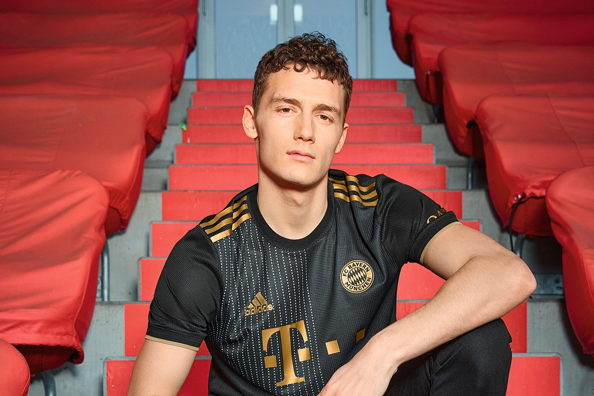 贝林厄姆：球员百分百支持阿隆索，我们知道外界纷扰毫无帮助