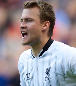 沃克＆乔治发挥出色，沃克半场16分已经刷新赛季新高