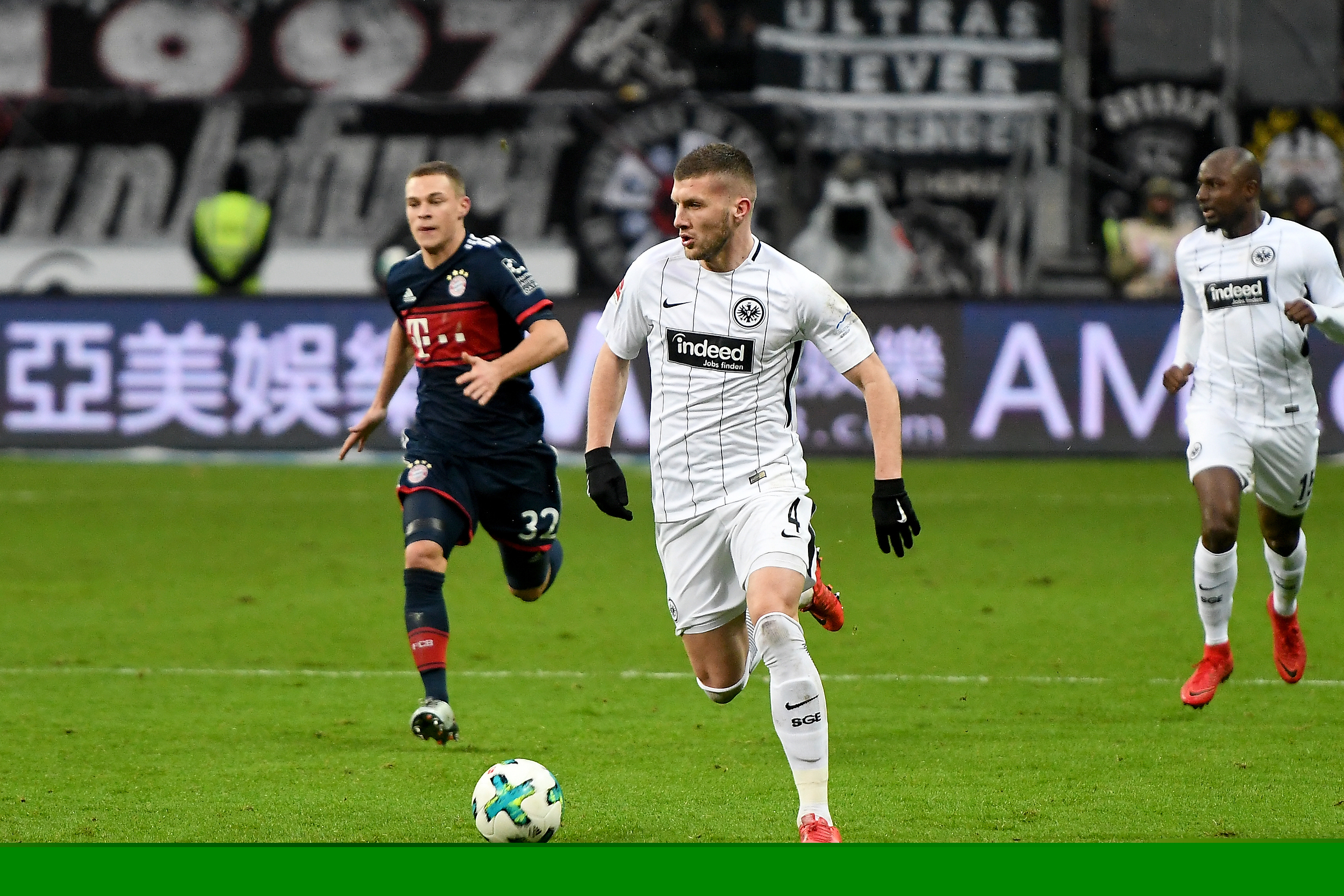 邵佳一告别西海岸球员：一天是你们教练，就永远是