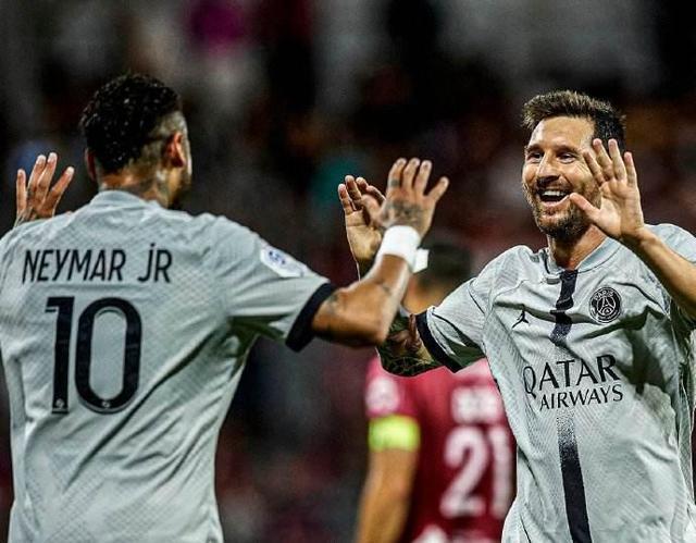 亚冠生死局：柔佛主场狂攻碾压上海海港 中超冠军背水一战太难了