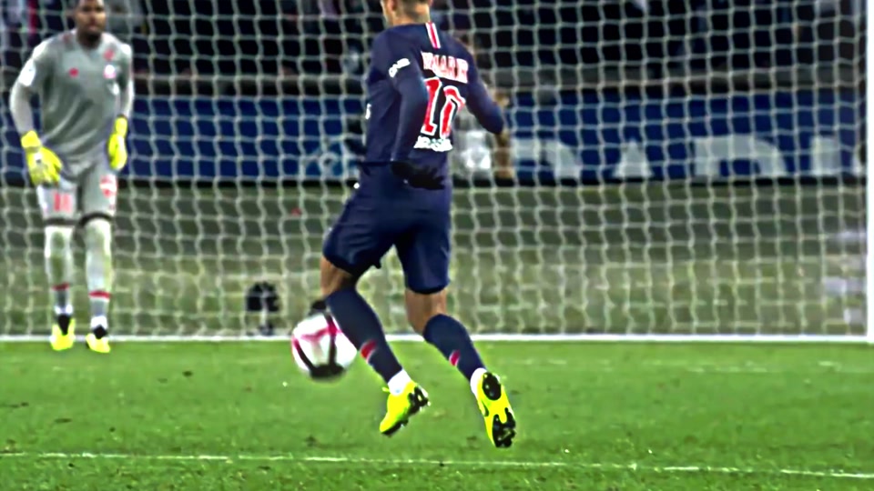 跟队记者：邓弗里斯因脚踝受伤可能缺阵至12月中旬左右