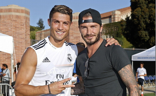 混团世界杯！韩国0-8惨败，王楚钦暴抽穿越，曼昱零封，莎莎轮休