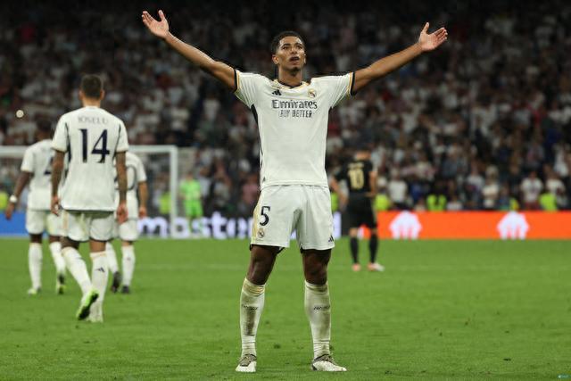 最近11场比赛，快船仅获2胜9负，战绩堪忧