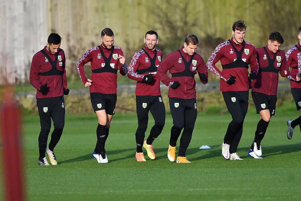 消息人士坚称利物浦正努力留住这位球星，而水晶宫则在为格伊转会红军后的未来做打算。